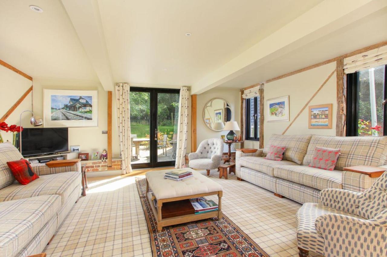 Duckpitts Barn Villa แคนเทอร์เบอรี ภายนอก รูปภาพ