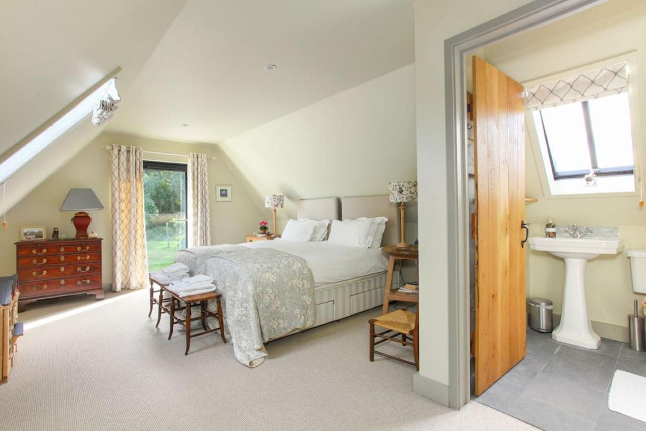 Duckpitts Barn Villa แคนเทอร์เบอรี ภายนอก รูปภาพ